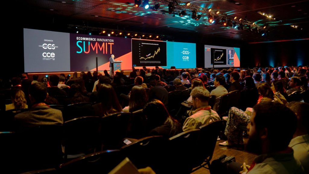 Industria MICE en Chile: el impacto real de los premios internacionales Tras las recientes distinciones obtenidas por recintos y el país en certámenes globales, ejecutivos de la industria y el director nacional de Sernatur analizan en qué medida estos galardones inciden efectivamente en la decisión de los comités compradores e impulsan el desarrollo territorial. Revista Eventos Industria MICE en Chile: el impacto real de los premios internacionales